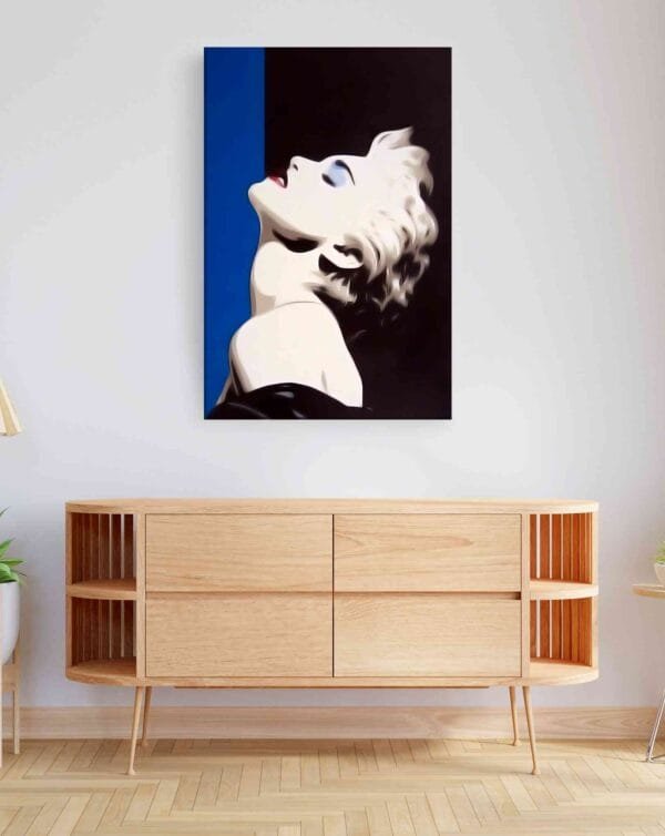 Madonna azul negro